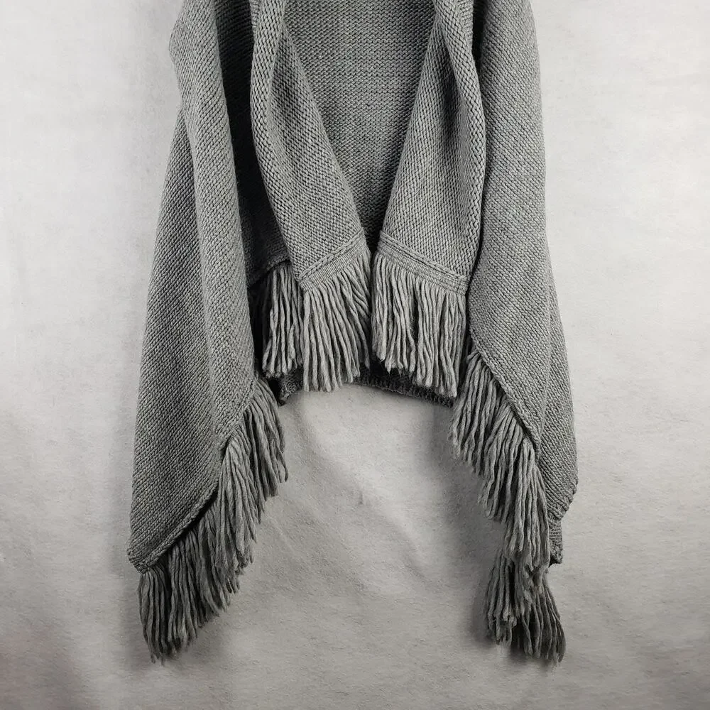 Maurices‎ Women's One Size Fringe Trim Knit Scarf Vest Gray Winter Lagenlook NWT